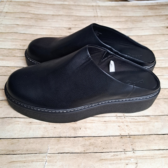 Universal Thread | Shoes | Universal Thread Womens Backless Black ...